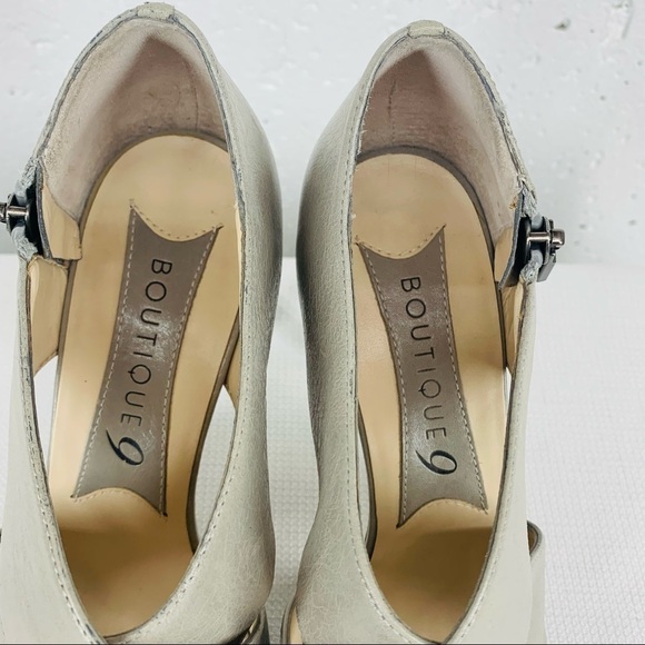 Boutique 9 size 7.5 Thomsina Gray Leather 4.5 inch Heels - Picture 4 of 16